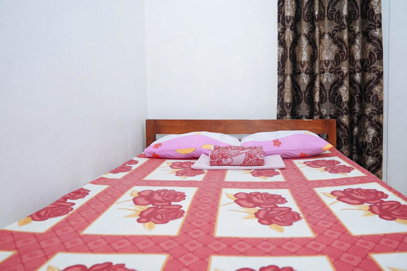 C Star Travellers Inn, Oslob, Philippines