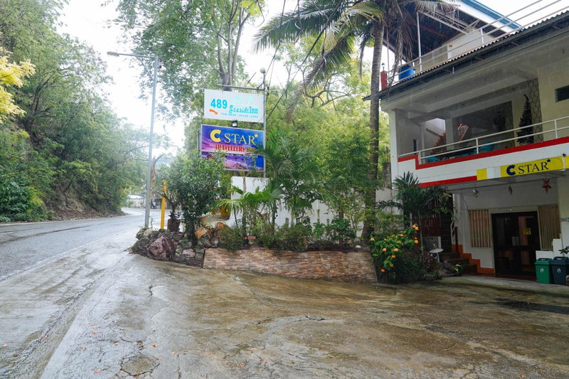 C Star Travellers Inn, Oslob, Philippines