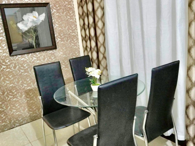 Super Cute Hampton Suites, Imus, Philippines