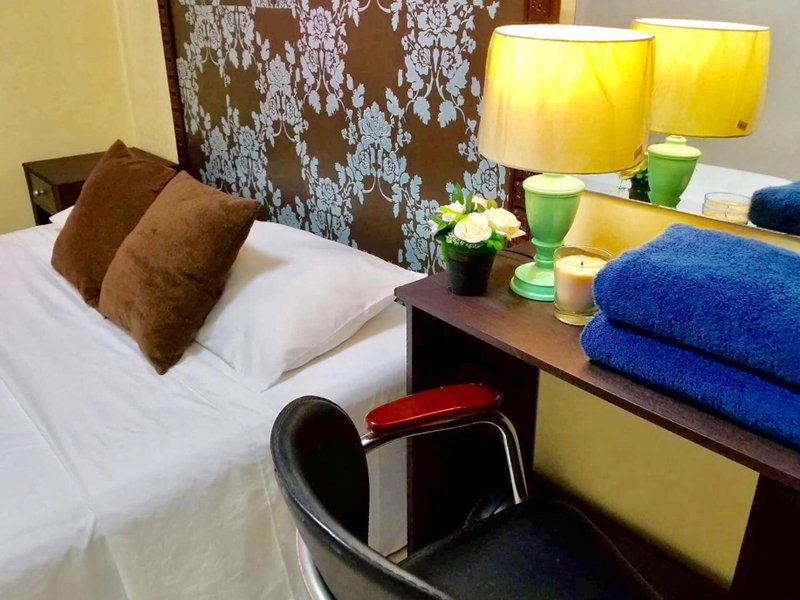 Super Cute Hampton Suites, Imus, Philippines