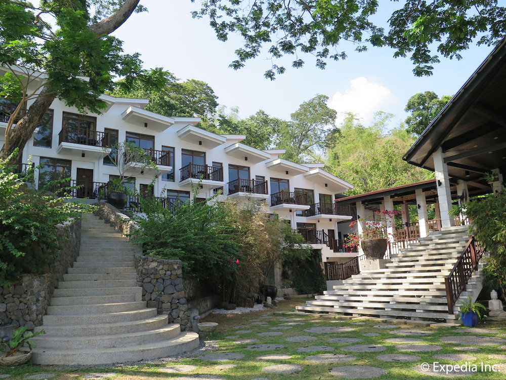 Aiyanar Beach and Dive Resort, Philippines