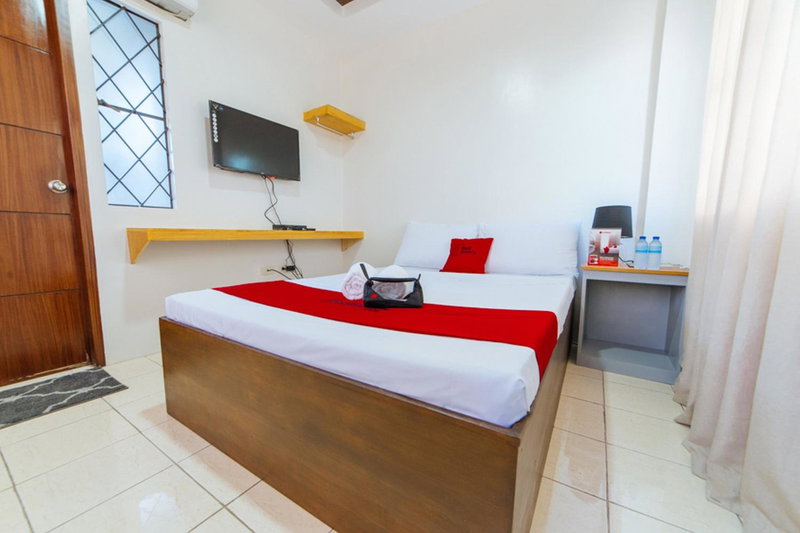 RedDoorz Plus @ Casa Lucia Sindalan San Fernando City Pampanga, San Fernando, Philippines