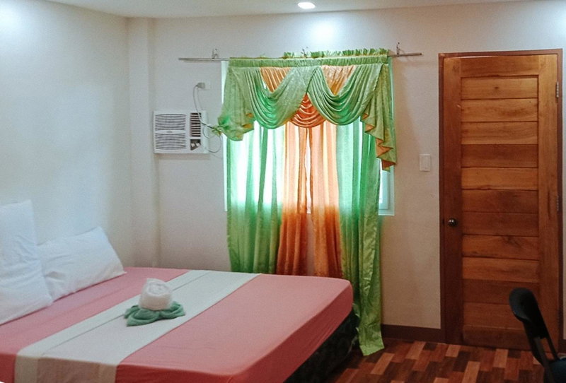 RedDoorz @ 4ks Pension House Bogo City Cebu, Banban, Philippines