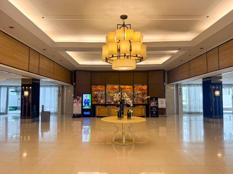 Shell Residences MOA by darpm, Pasay, Philippines