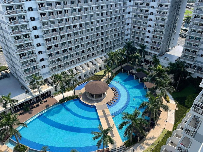 Shell Residences MOA by darpm, Pasay, Philippines