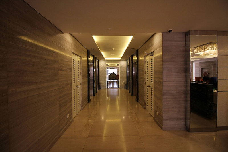 Solemare Parksuites Condo R Us, Parañaque, Philippines