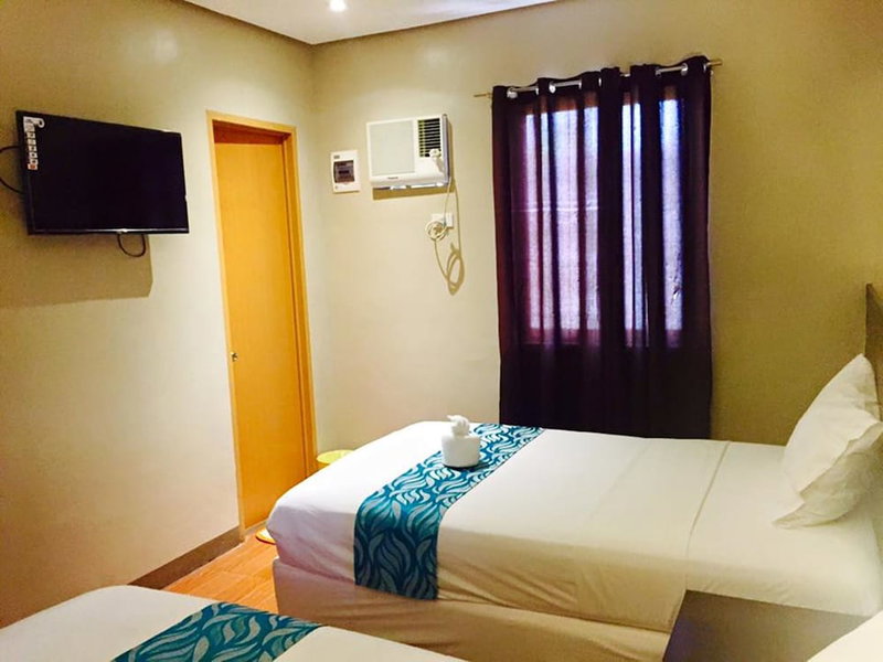 Basic Rooms Hotel, Tacloban, Philippines