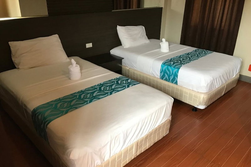 Basic Rooms Hotel, Tacloban, Philippines