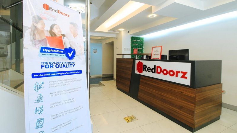 RedDoorz Plus @ San Marcelino Malate, Manila, Philippines