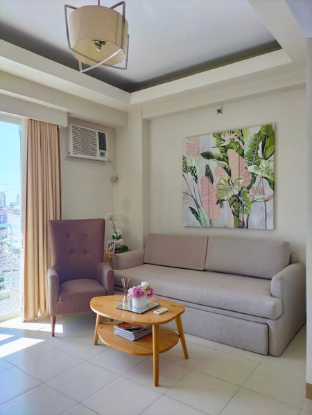 Cozy and Spacious Condo, Iloilo City, Philippines