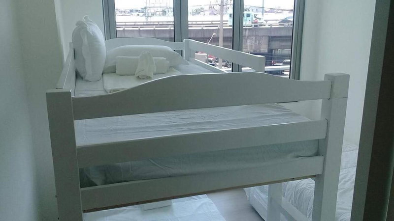 Azure C7 Balcony, Wifi, Near Mall Airport, Manila, Philippines