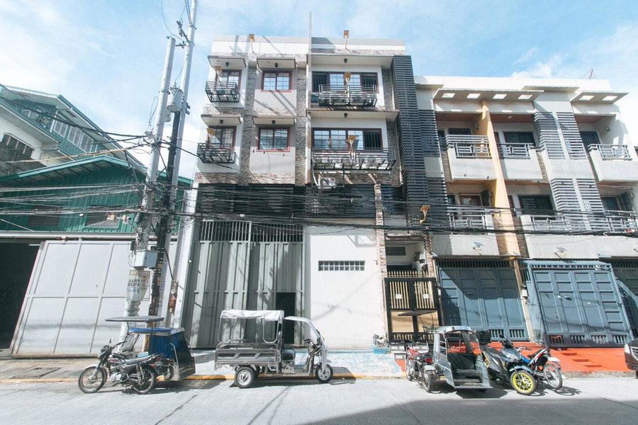 RedDoorz at MGP Apartelle Near Espana, Manila, Philippines