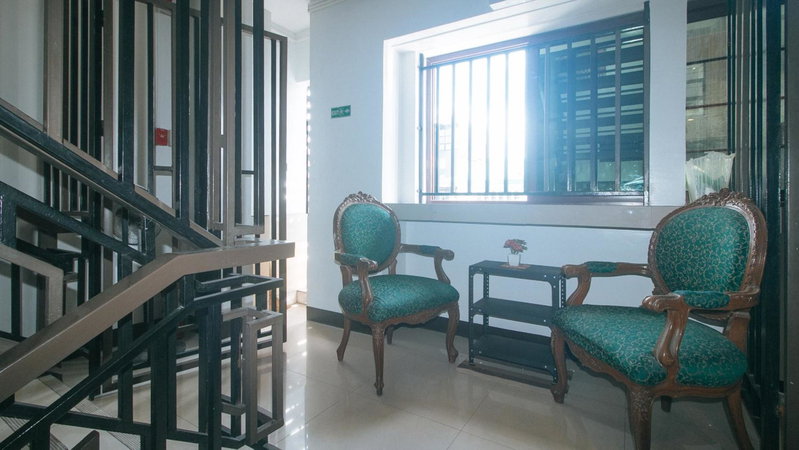 RedDoorz at MGP Apartelle Near Espana, Manila, Philippines