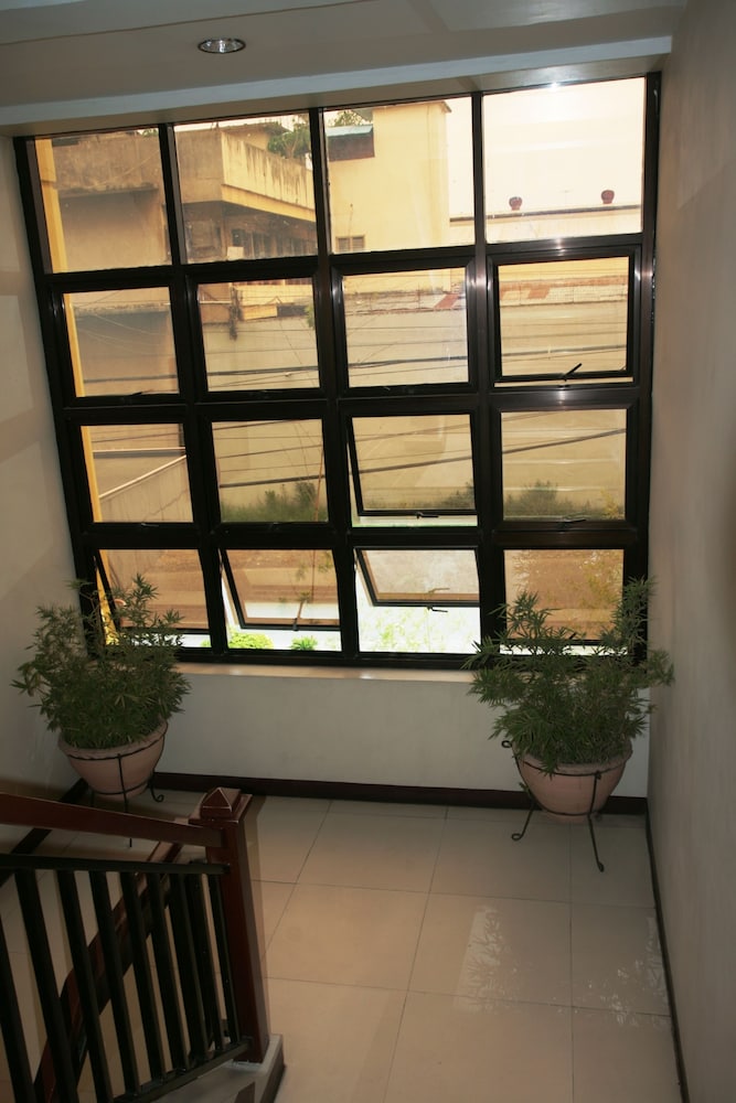 Hotel · Castle Dreams Hotel, Davao