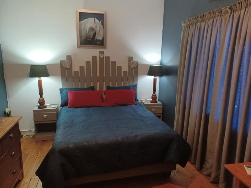 Karoo Refresh Cheerful 2 Bedroom House, Oudtshoorn, South Africa