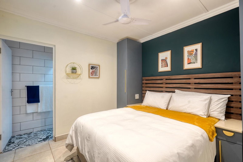Hampton Collection - Trendy 2 Sleeper Serviced Apartment with Pool, Durban, South Africa