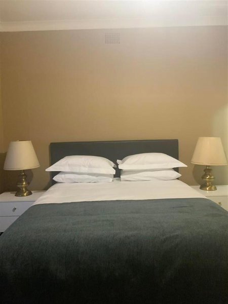Marina Views Guesthouse, Hartbeespoort, South Africa