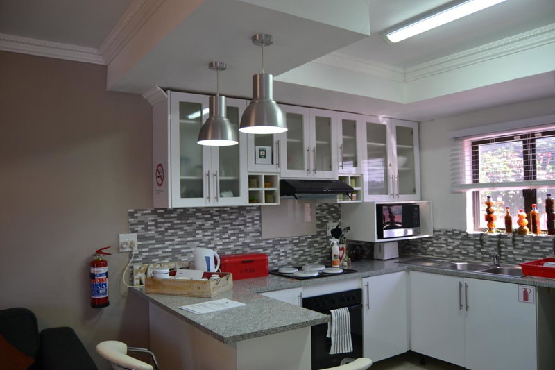 Palmtree place - Stylish self catering unit, Umkomaas, South Africa