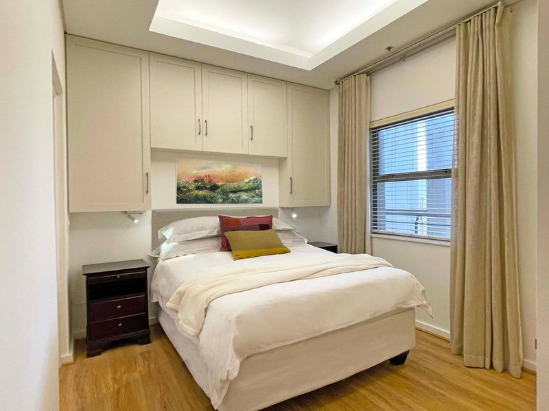 Mandela Rhodes Place Mountain Views Apartment CBD, Cape Town, South Africa