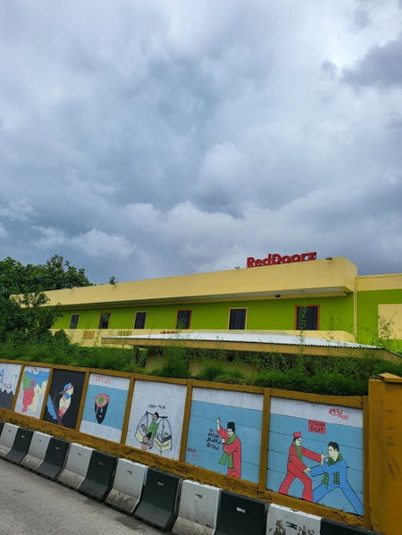 RedDoorz Plus near Dunia Fantasi Ancol, Jakarta, Indonesia