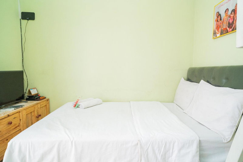 RedDoorz Syariah near Suncity Mall Sidoarjo, Sidoarjo, Indonesia