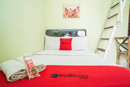 RedDoorz Syariah near Suncity Mall Sidoarjo, Sidoarjo, Indonesia