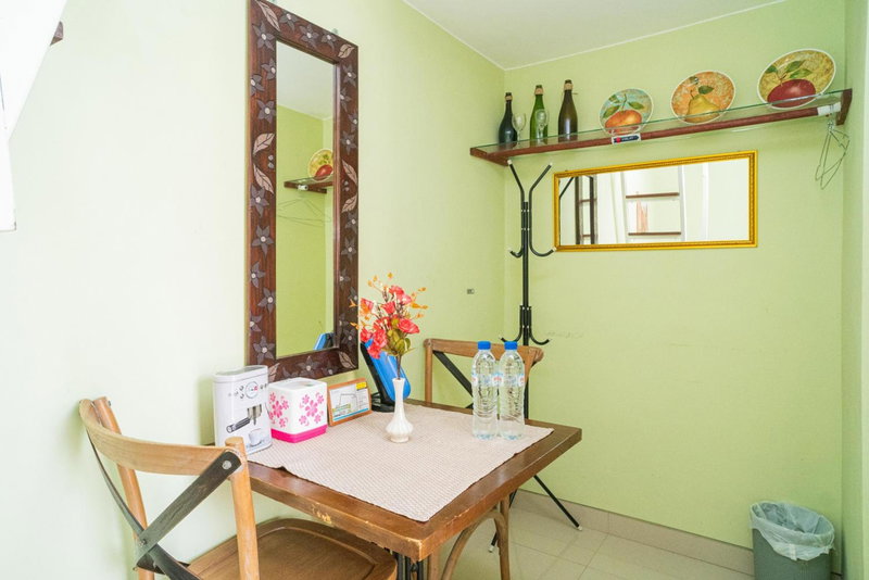 RedDoorz Syariah near Suncity Mall Sidoarjo, Sidoarjo, Indonesia