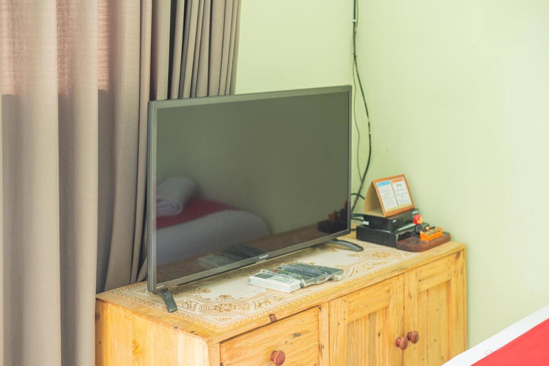 RedDoorz Syariah near Suncity Mall Sidoarjo, Sidoarjo, Indonesia