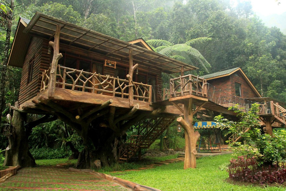 Safari Resort, Indonesia