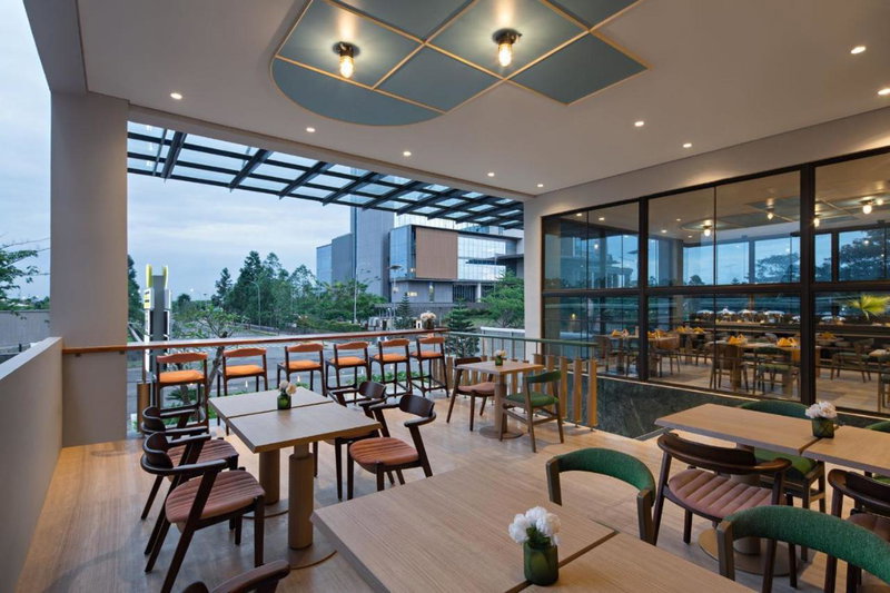 MaxOneHotels at Kota Harapan Indah-Bekasi, Bekasi, Indonesia