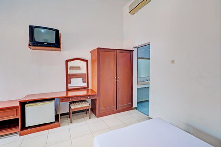 Capital O 93236 Hotel Hapel Negara, Banyubiru, Indonesia