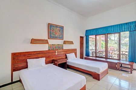 Capital O 93236 Hotel Hapel Negara, Banyubiru, Indonesia