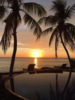 Paradise Palm Beach Bungalows and Dive Center, Tulamben, Indonesia