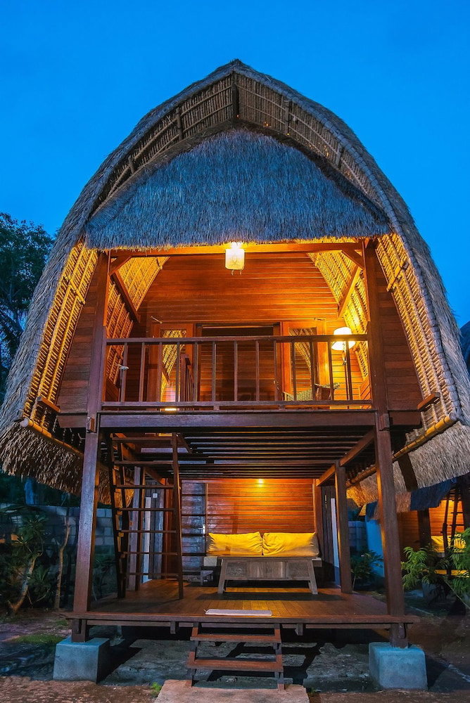 Sukanusa Luxury Huts, Indonesia
