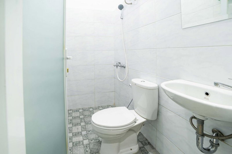RedDoorz Plus near Thamrin Plaza Medan, Medan, Indonesia
