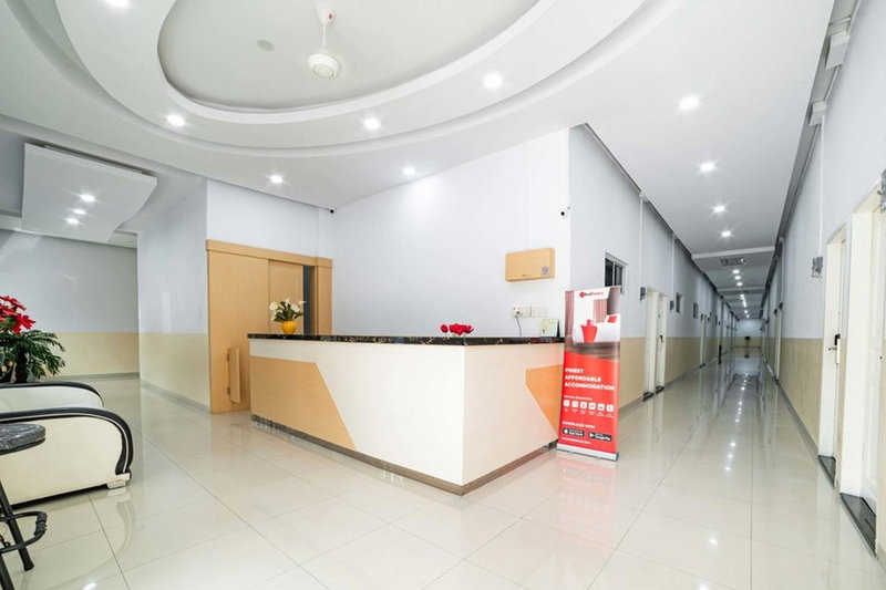 RedDoorz Plus near Thamrin Plaza Medan, Medan, Indonesia
