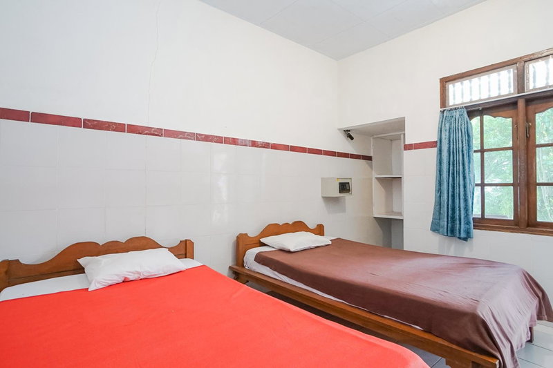 Indopurejoy House - Komala Indah Cottages, Kuta, Indonesia