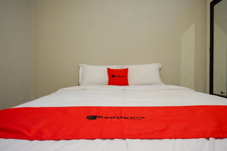 RedDoorz Plus near Jogja City Mall 5, Yogyakarta, Indonesia