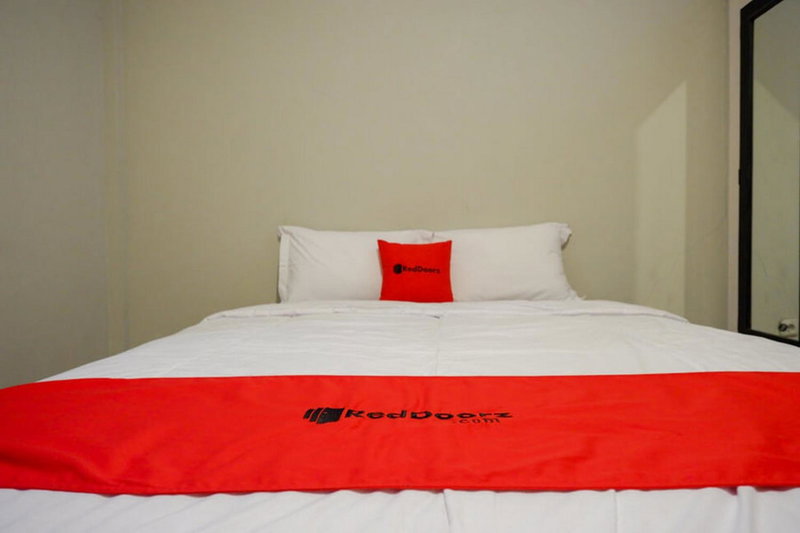 RedDoorz Plus near Jogja City Mall 5, Yogyakarta, Indonesia