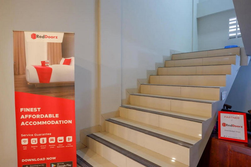 RedDoorz Plus near Jogja City Mall 5, Yogyakarta, Indonesia