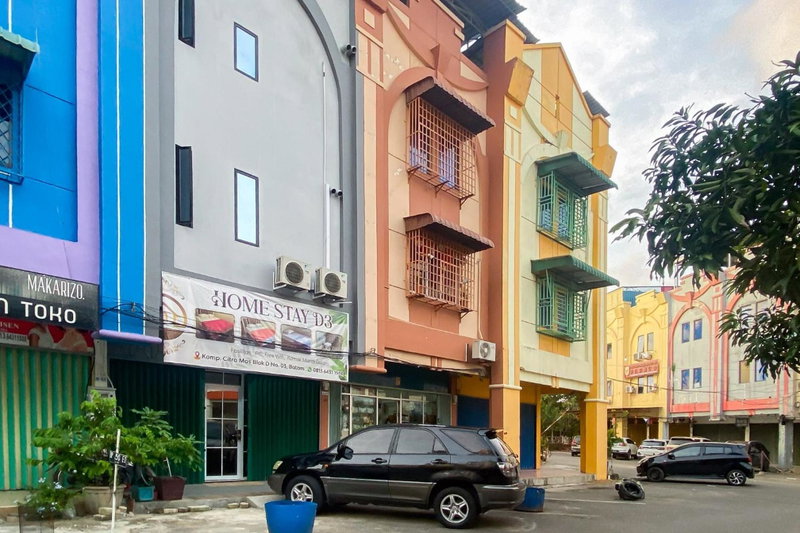 Homestay D3 Mitra RedDoorz, Nagoya, Indonesia
