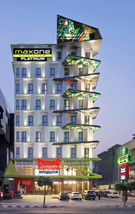 MaxOne Platinum Hayam Wuruk, Jakarta, Indonesia