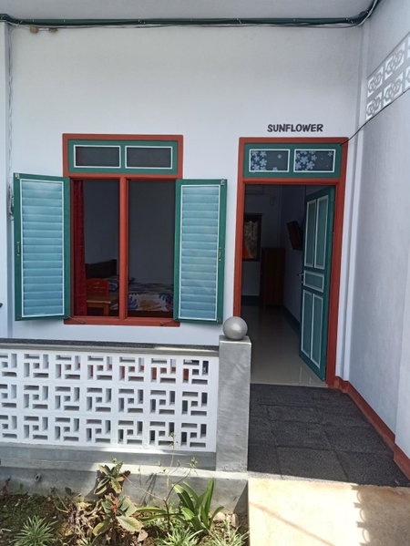 Tanah merah guest house, Singkawang, Indonesia