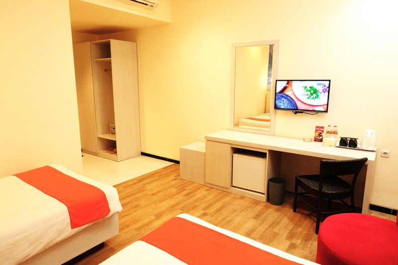 Halogen Hotel Airport Surabaya, Sidoarjo, Indonesia
