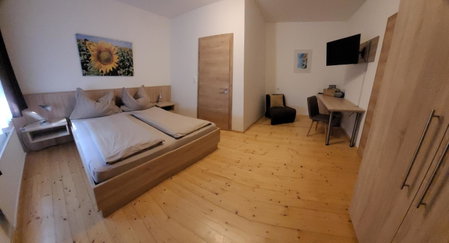 Weingut & Gästehaus Markus Tschida, Apetlon, Austria