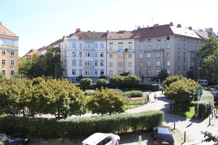 Cosy Apartment Under the Tower, Prague, Czechia