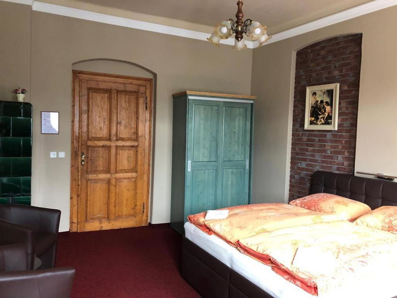 Pension Ulrika - ubytování pod hradem Loket, Loket, Czechia