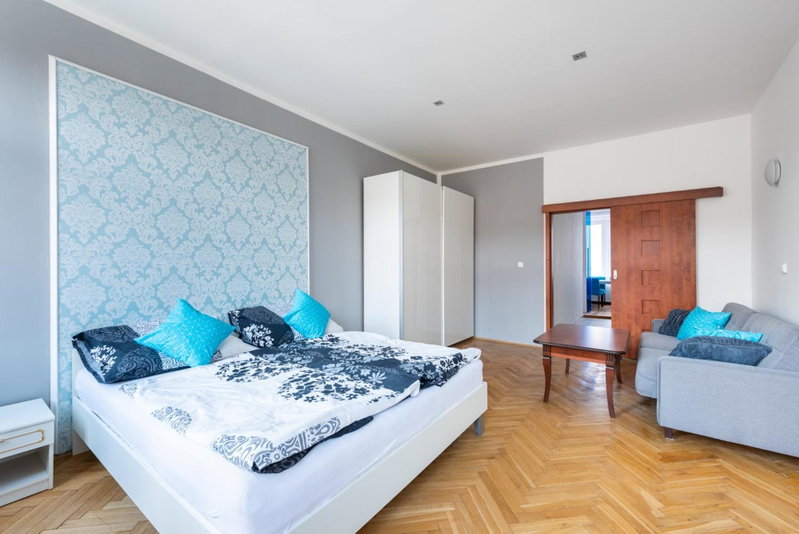 Bright apartment few steps from centre, Prague, Czechia