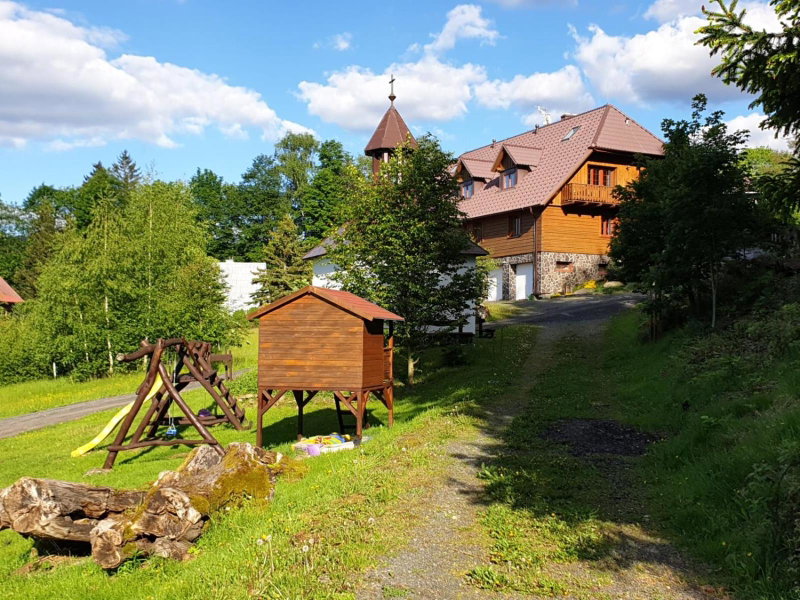 König-in, Hojsova Stráž, Czechia