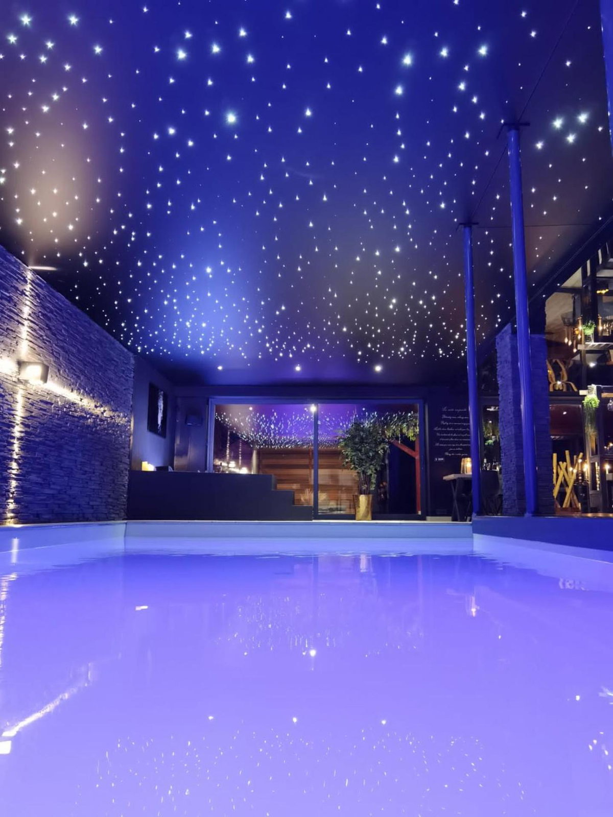 Les Suites M, Belgium